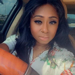 Meet your Posher, Myeatcha